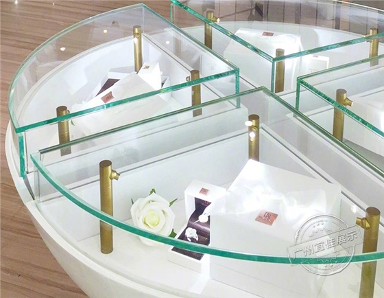 圆形玻璃珠宝展柜 圆形玻璃珠宝展柜