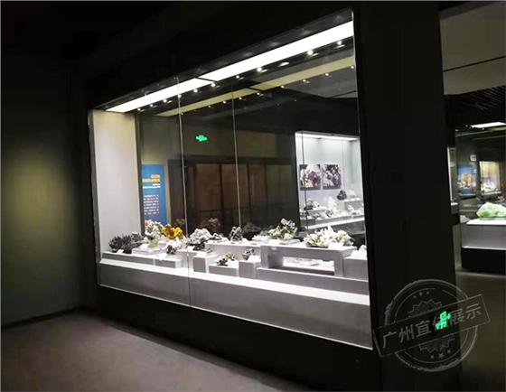 博物馆展柜每平米价格 博物馆展柜每平米价格
