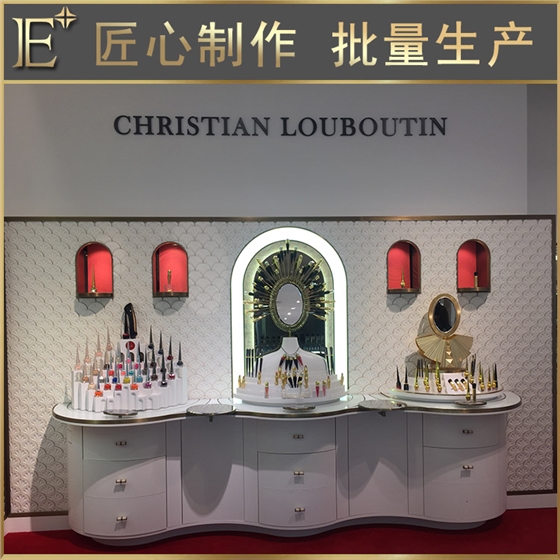 展柜烤漆厂 展柜烤漆厂