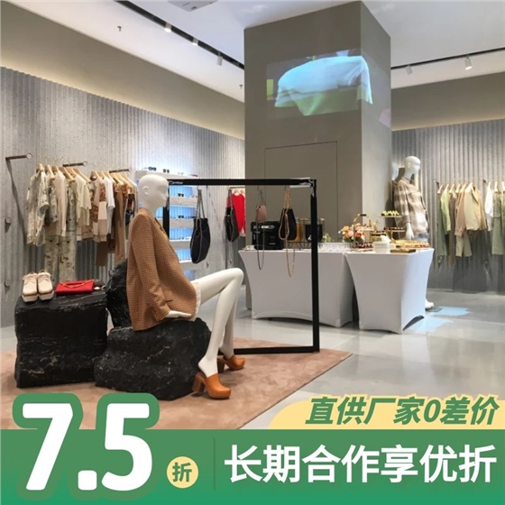 定制衣服展柜设计 定制衣服展柜设计