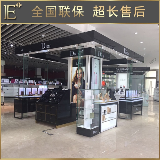 大牌化妆品柜台 大牌化妆品柜台