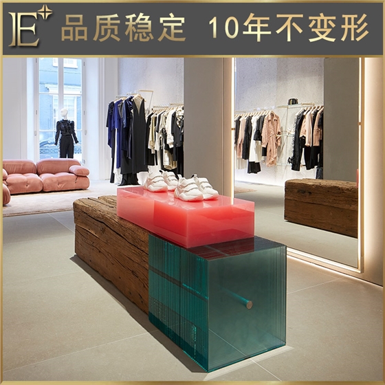 定做品牌服装展柜 定做品牌服装展柜