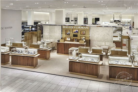 珠宝店的展示柜 珠宝店的展示柜